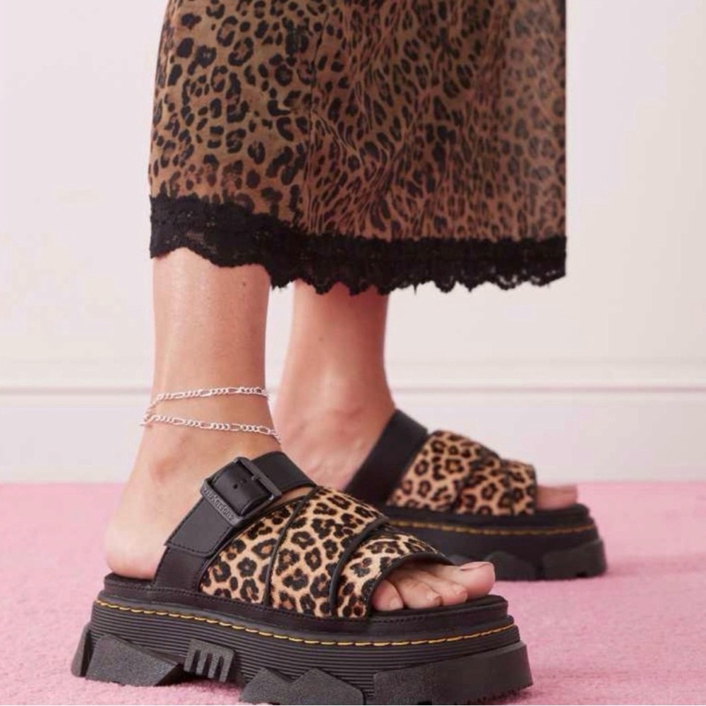 ISO Dr. Martens Mattison leopard slide sandals size 7